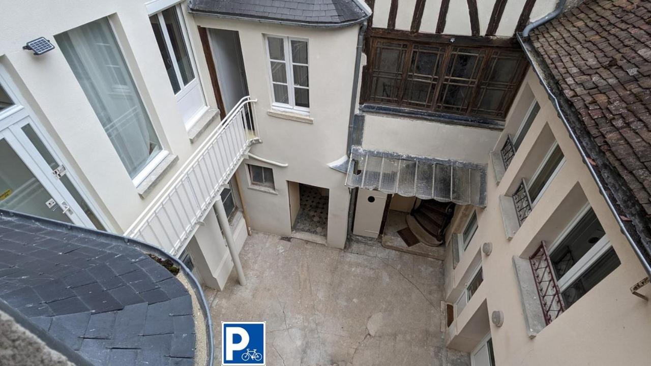 3 Appartements Premium Au Pied De La Cathedrale - Hypercentre Sens Bagian luar foto