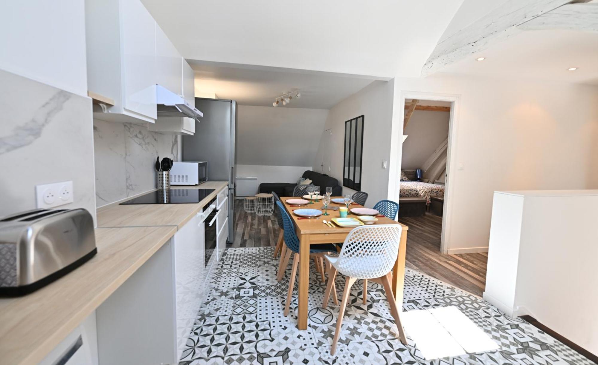 3 Appartements Premium Au Pied De La Cathedrale - Hypercentre Sens Bagian luar foto