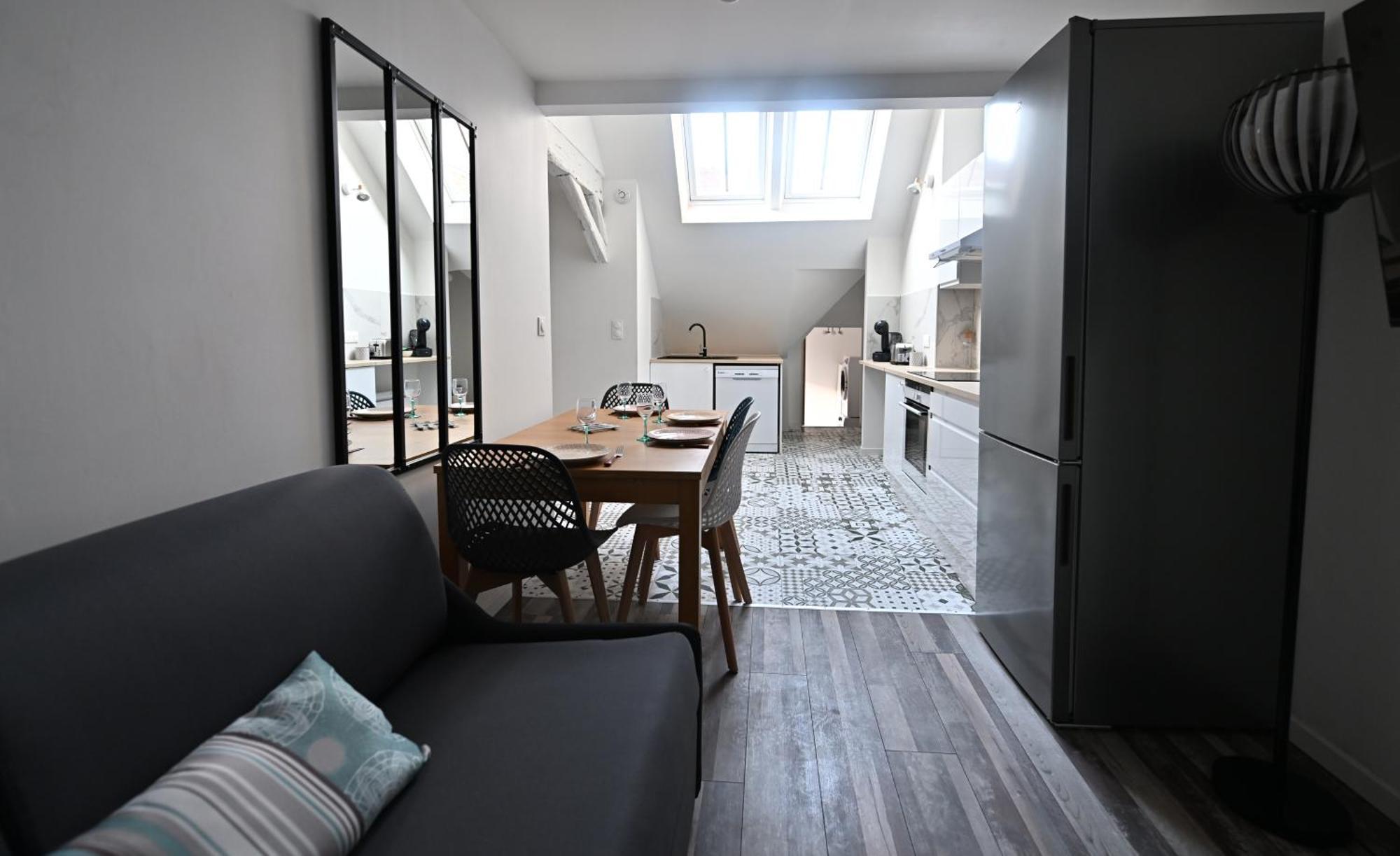 3 Appartements Premium Au Pied De La Cathedrale - Hypercentre Sens Bagian luar foto